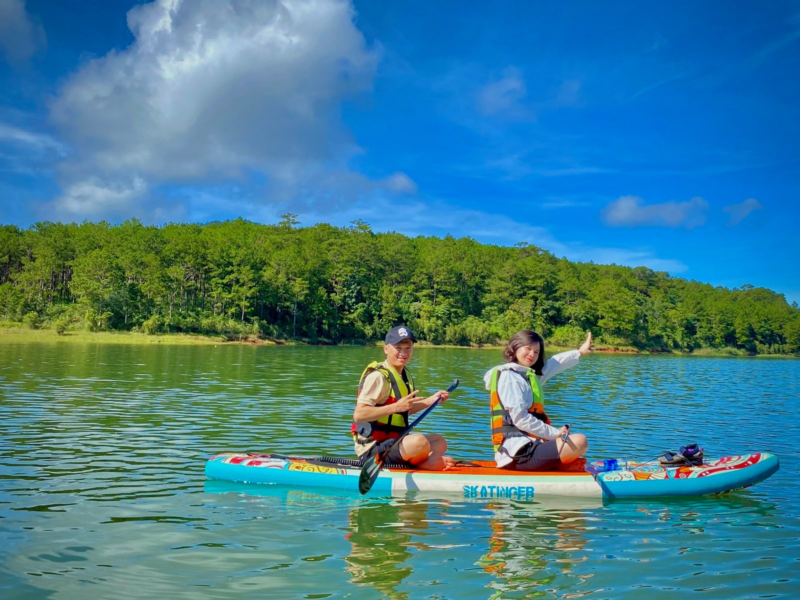 chèo sup hồ tuyền lâm
