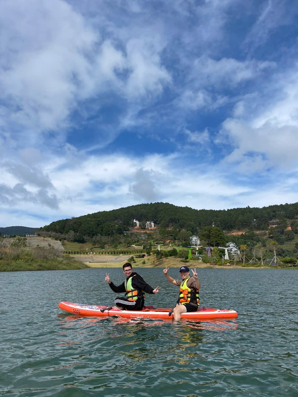 Tour chèo kayak hồ tuyền lâm đà lạt